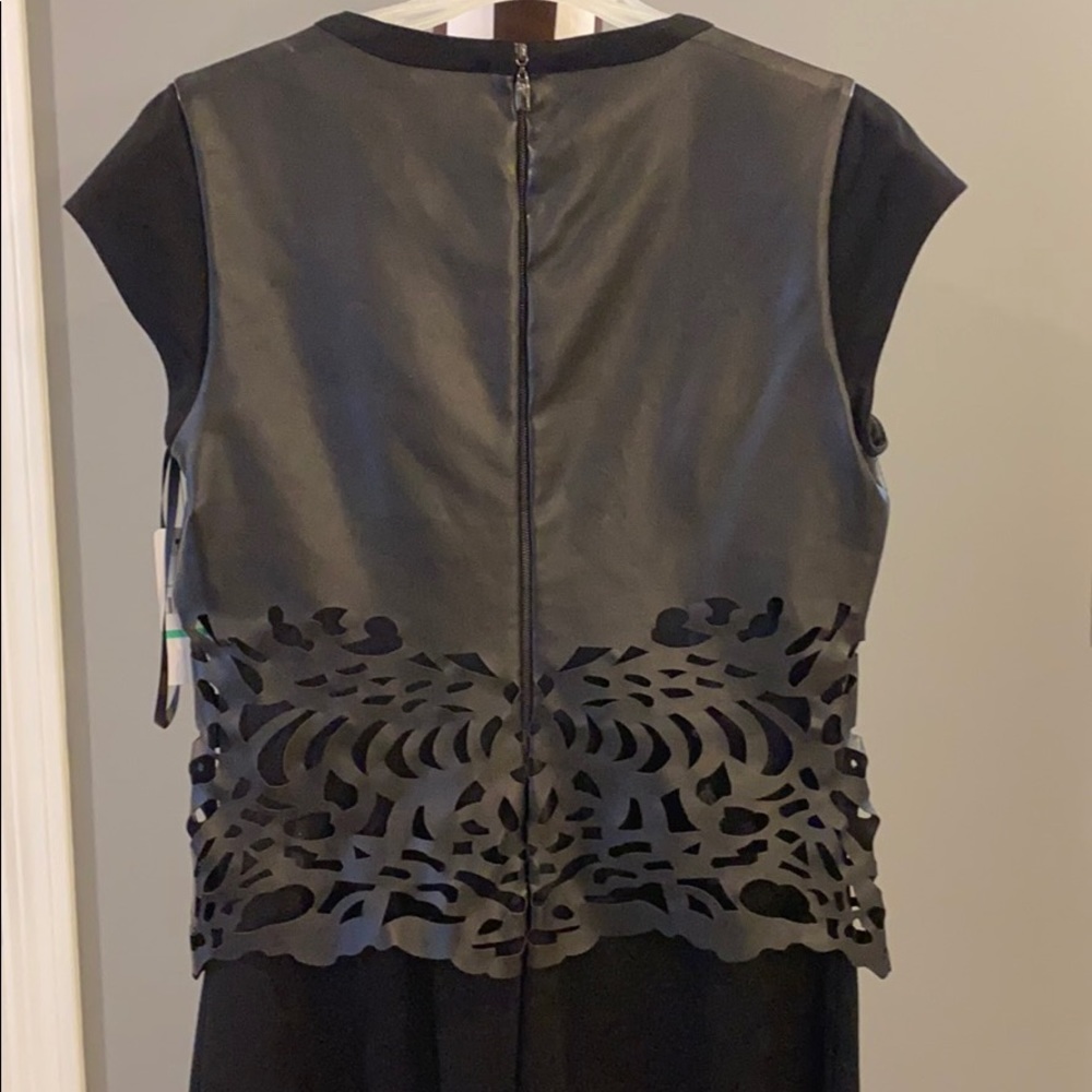 Dress - Picture 5 of 5